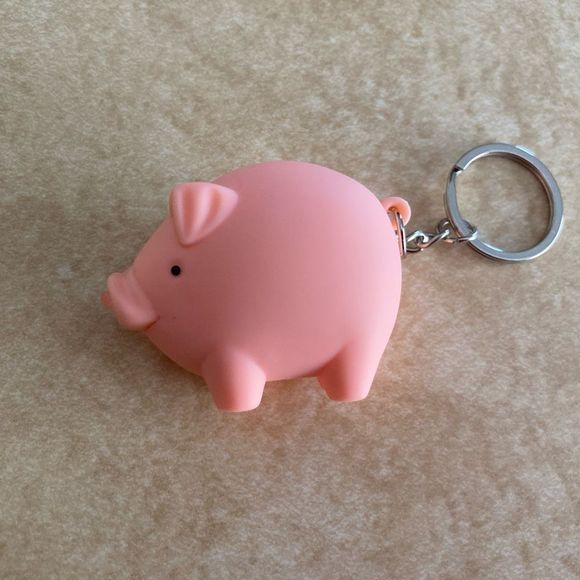 Pig 🐷 Keychain With LED Flashlight - Picture 10 of 12